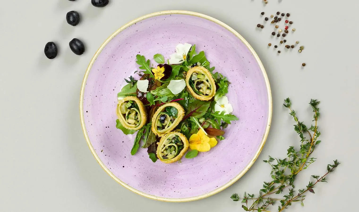 Gebackene Oliven-Zucchini Schnecken