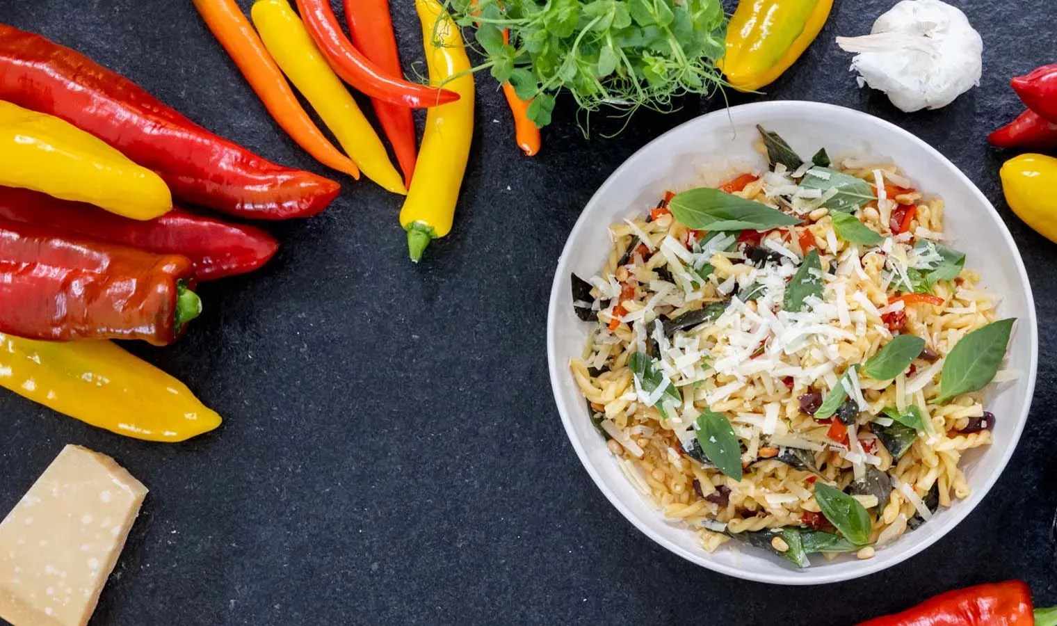 Pasta Arrabbiata mit Spitzpaprika und Oliven