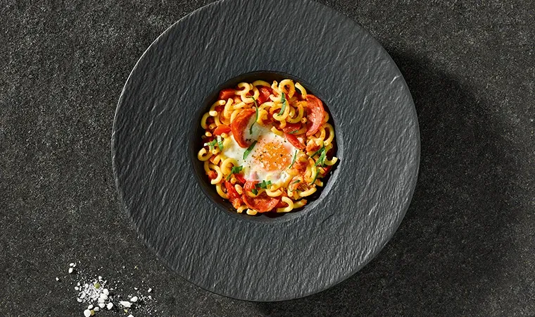 Shakshuka mit Hohlnudeln